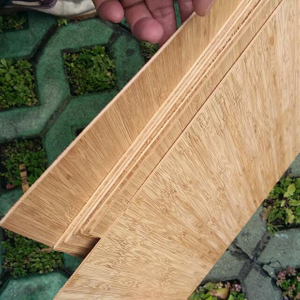 Multiplizieren Sie Bambusfurnierplatten